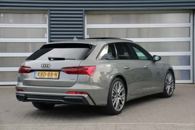Audi A6 (2022) thumbnail 2