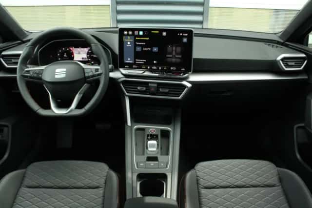 SEAT Leon Sportstourer (2026) thumbnail 5