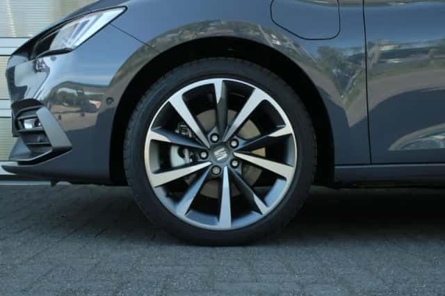 SEAT Leon (2026) thumbnail 13