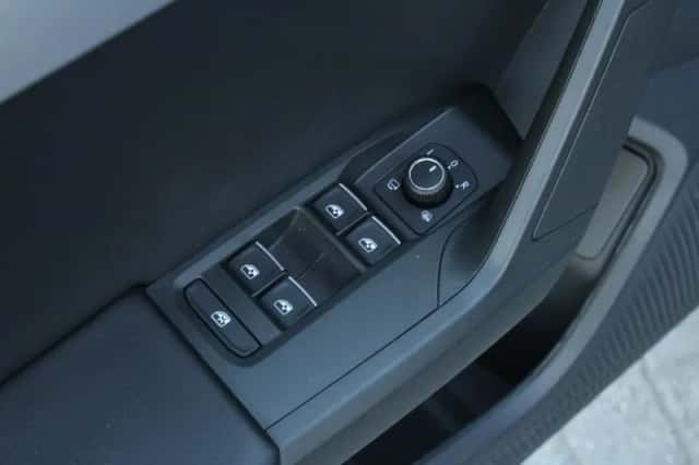 SEAT Leon (2026) thumbnail 20