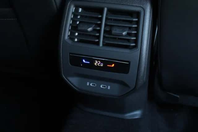 SEAT Leon (2026) thumbnail 29