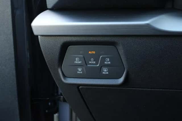 SEAT Leon (2026) thumbnail 31