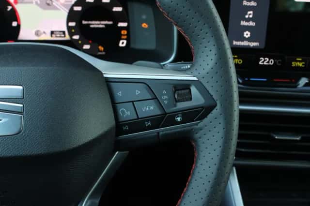 SEAT Leon (2026) thumbnail 33
