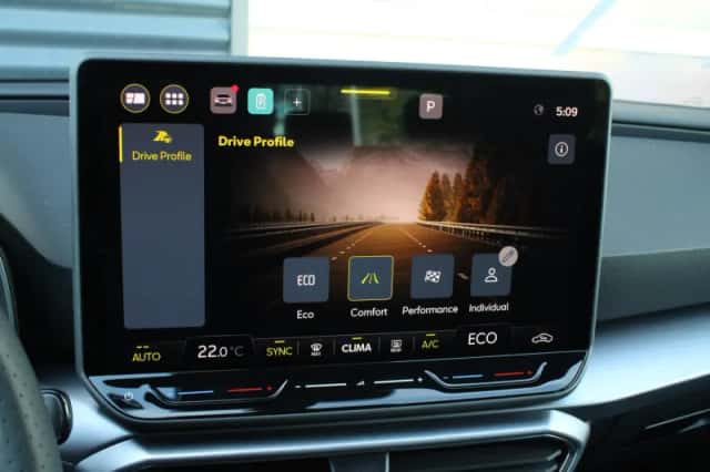 SEAT Leon (2026) thumbnail 45
