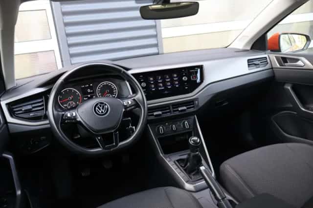 Volkswagen Polo (2021) thumbnail 5