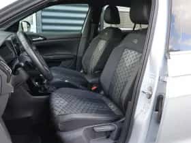 Volkswagen T-Cross (2025) thumbnail 4