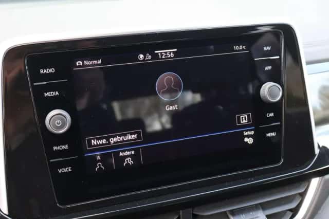 Volkswagen T-Roc (2025) thumbnail 49