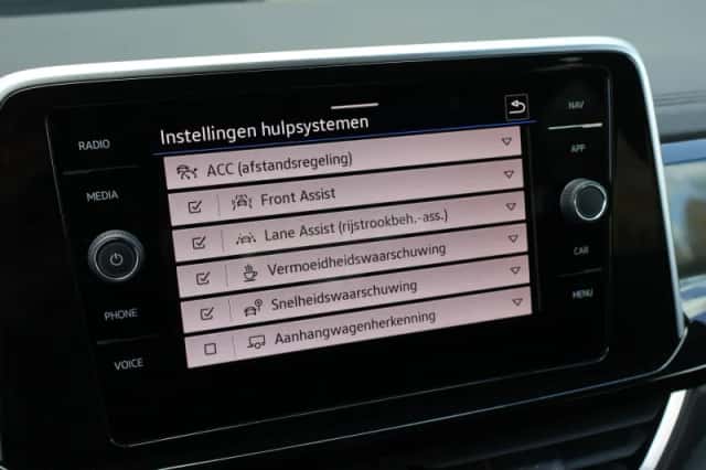 Volkswagen T-Roc (2025) thumbnail 52