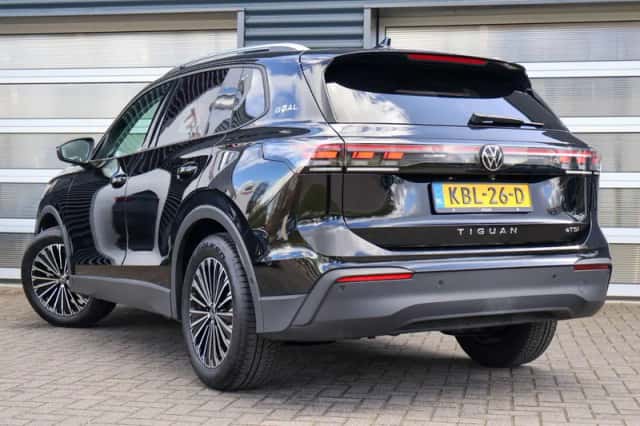 Volkswagen Tiguan (2025) thumbnail 12