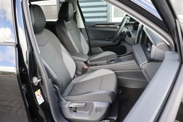 Volkswagen Tiguan (2025) thumbnail 15