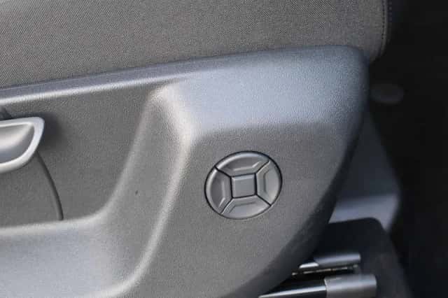 Volkswagen Tiguan (2025) thumbnail 35