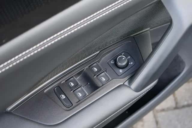 Volkswagen Tiguan (2025) thumbnail 43
