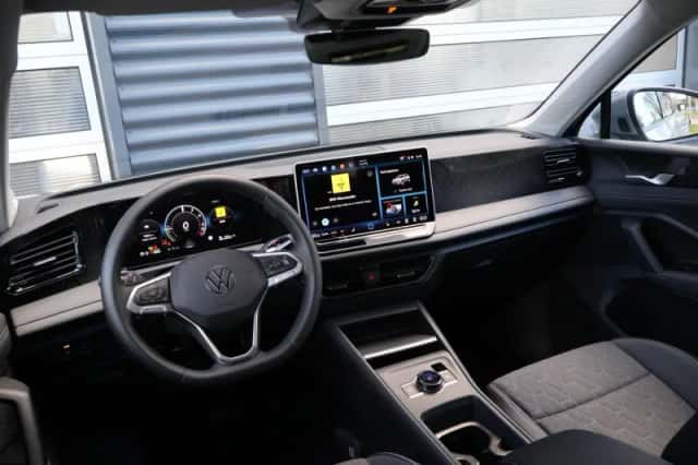 Volkswagen Tiguan (2026) thumbnail 5
