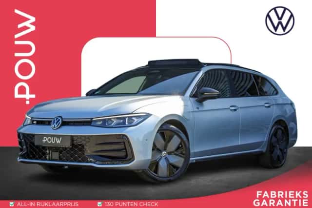 Volkswagen Passat (2025) thumbnail 1