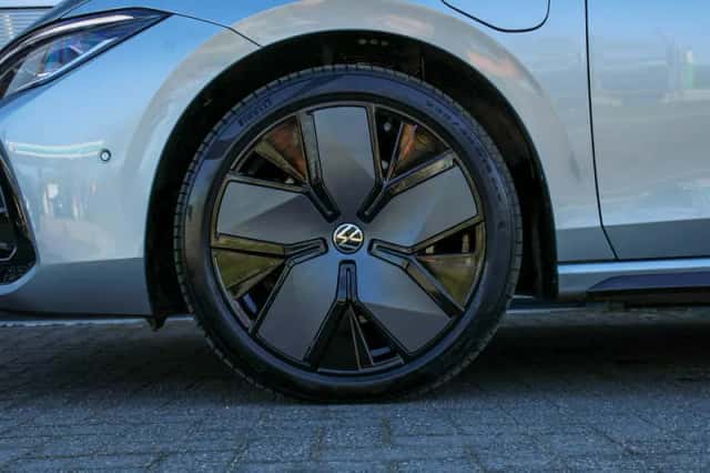 Volkswagen Passat (2025) thumbnail 13