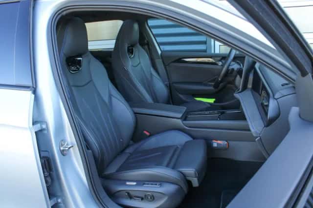 Volkswagen Passat (2025) thumbnail 15