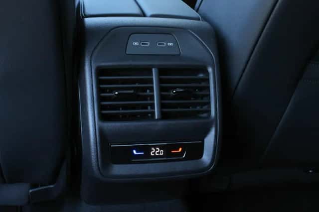 Volkswagen Passat (2025) thumbnail 19
