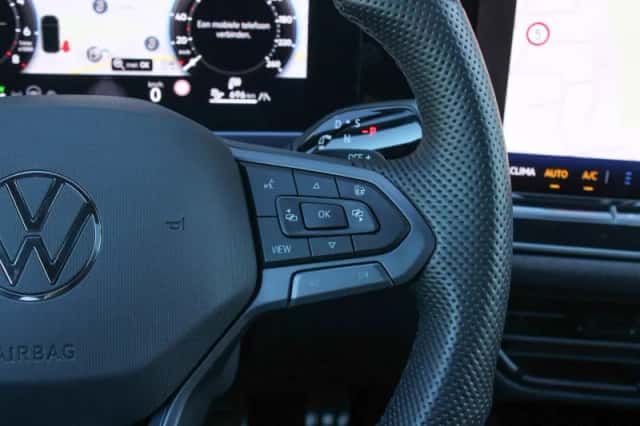 Volkswagen Passat (2025) thumbnail 29