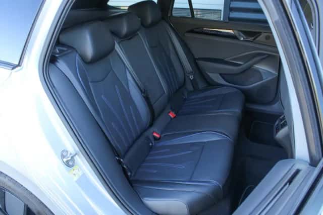 Volkswagen Passat (2025) thumbnail 40