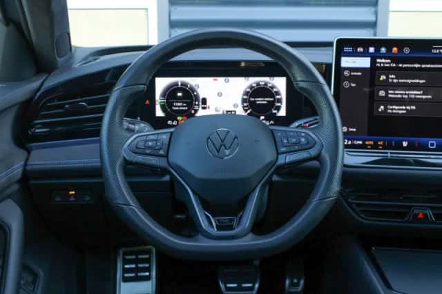 Volkswagen Passat (2025) thumbnail 52