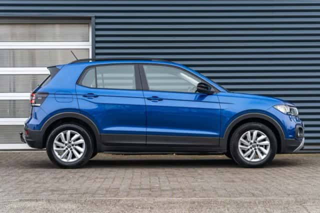 Volkswagen T-Cross (2021) thumbnail 3