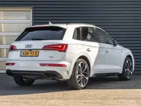 Audi Q5 (2022) thumbnail 2