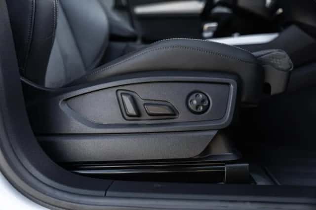 Audi Q5 (2022) thumbnail 17
