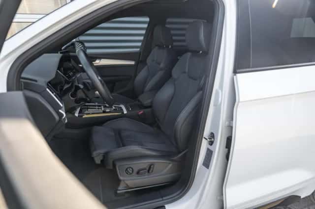 Audi Q5 (2022) thumbnail 4