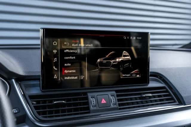 Audi Q5 (2022) thumbnail 47