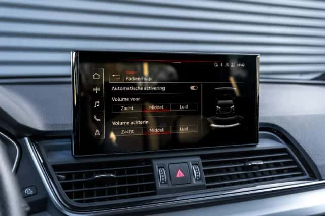 Audi Q5 (2022) thumbnail 49