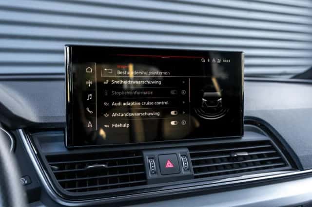 Audi Q5 (2022) thumbnail 50