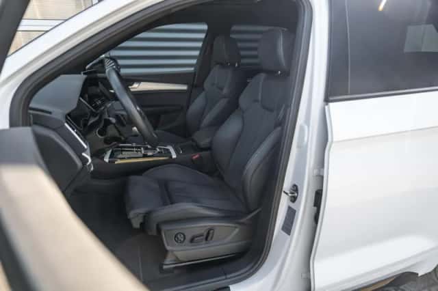 Audi Q5 (2022) thumbnail 4