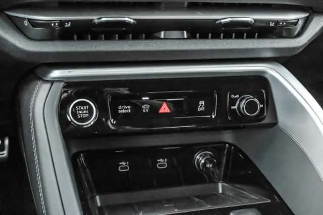 Audi Q5 (2026) thumbnail 32