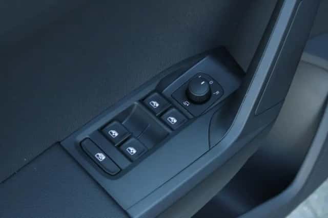 SEAT Arona (2026) thumbnail 36