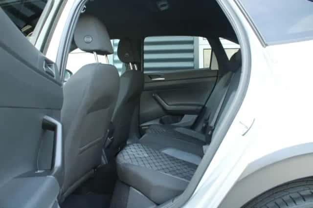 Volkswagen Taigo (2023) thumbnail 24