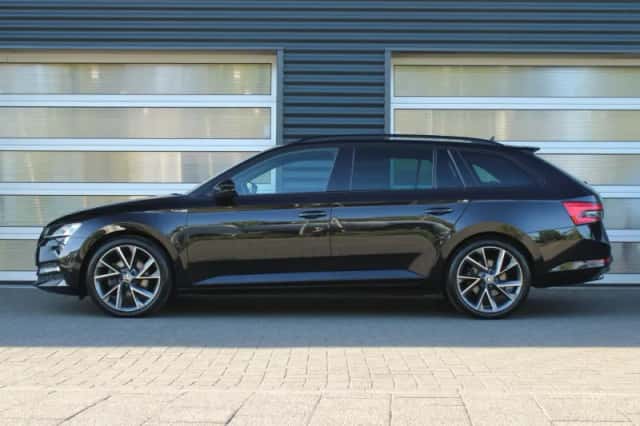 Škoda Superb (2022) thumbnail 15
