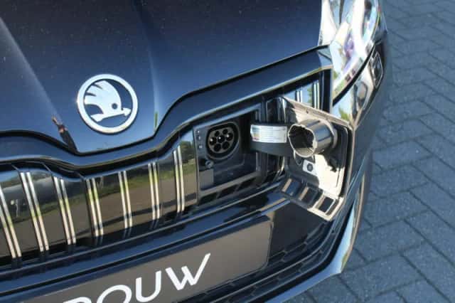 Škoda Superb (2022) thumbnail 10