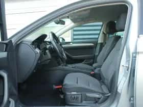 Volkswagen Passat thumbnail 22