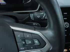 Volkswagen Passat thumbnail 43