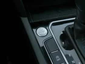 Volkswagen Passat thumbnail 44