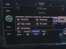 Volkswagen Passat thumbnail 49