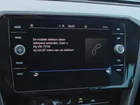 Volkswagen Passat thumbnail 50