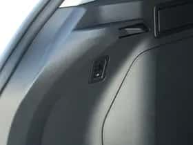 Volkswagen Tiguan (2021) thumbnail 22