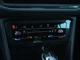 Volkswagen Tiguan (2021) thumbnail 36