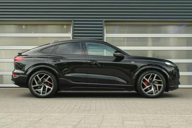 Audi Q6 (2026) thumbnail 3