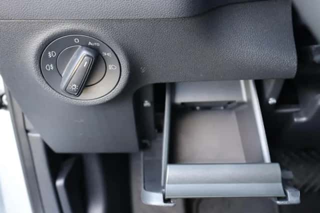 Škoda Karoq (2022) thumbnail 36