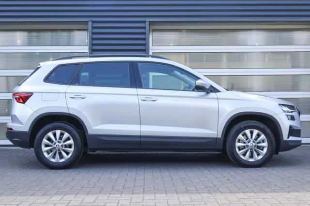 Škoda Karoq (2022) thumbnail 3