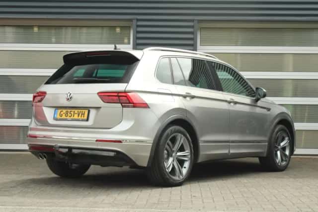 Volkswagen Tiguan (2019) thumbnail 2