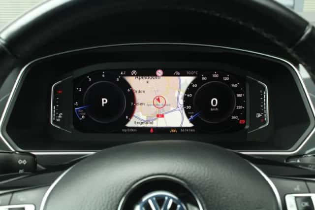 Volkswagen Tiguan (2019) thumbnail 25