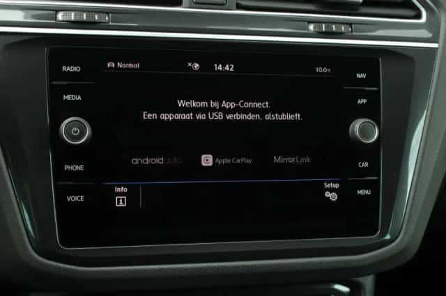 Volkswagen Tiguan (2019) thumbnail 29